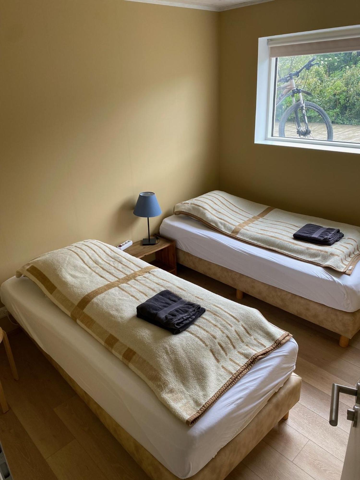 Guesthouse Steinsholt エクステリア 写真
