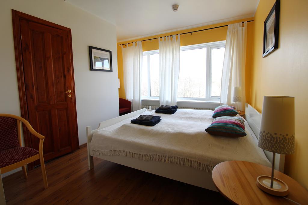 Guesthouse Steinsholt エクステリア 写真